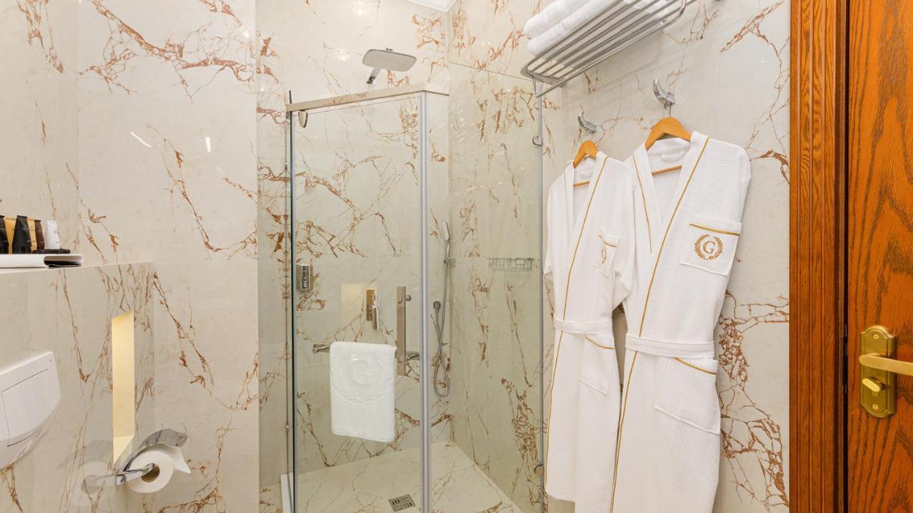 Gregory Boutique Hotel キシナウ エクステリア 写真 Bathroom