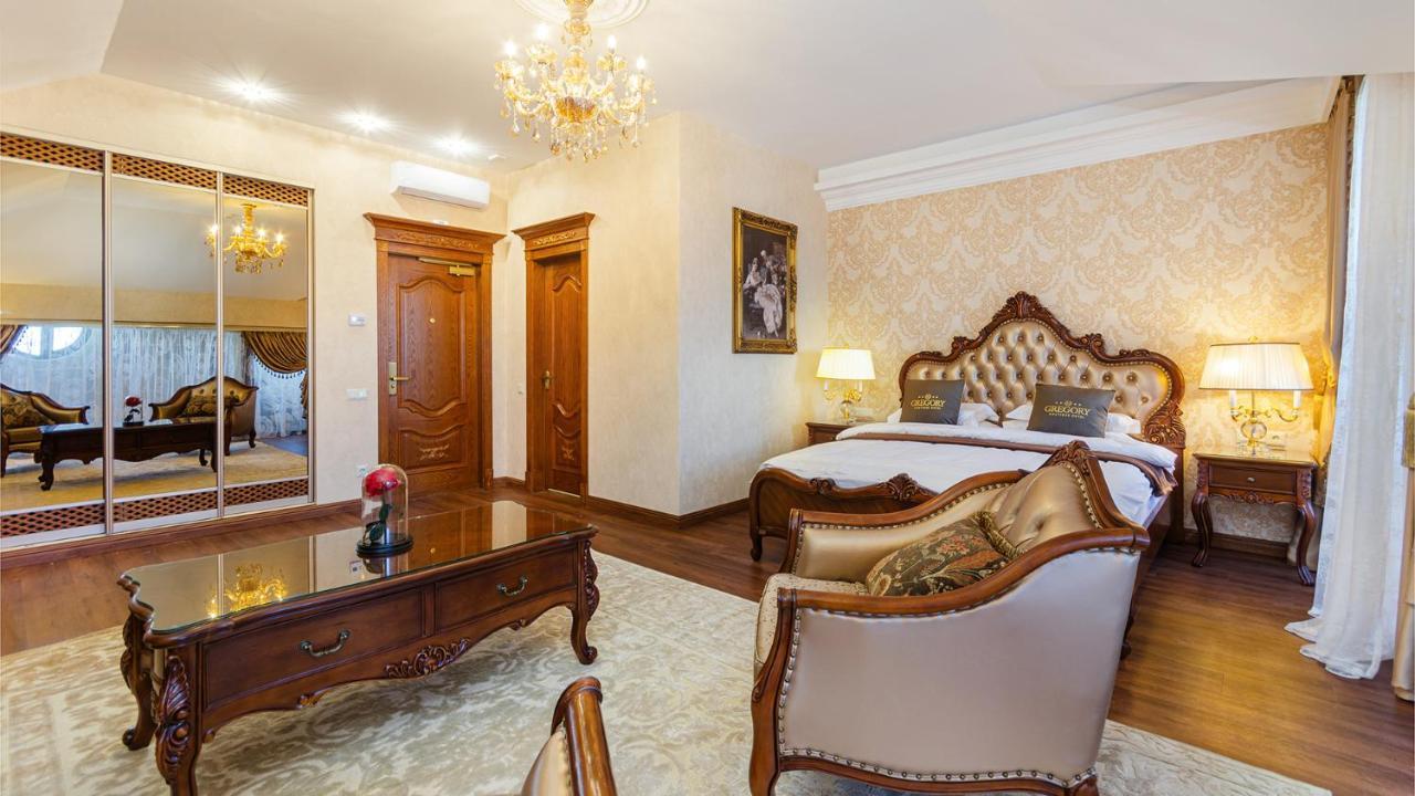 Gregory Boutique Hotel キシナウ エクステリア 写真 A bedroom at the hotel